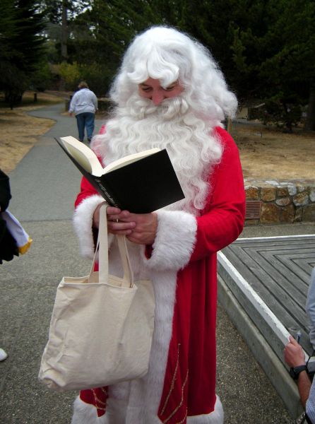 File:2009Bieber 14 Santa in July.jpg